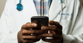 Digitale Gesundheitsangebote – neue Studien zeigen Bedarf, aber noch wenig Austausch
